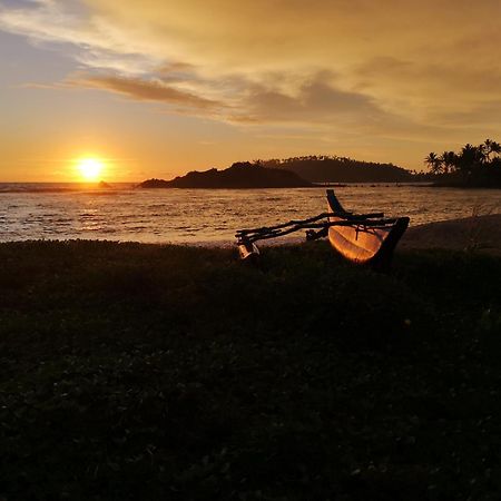 Turtle Bay Beach Resort 미리사 외부 사진