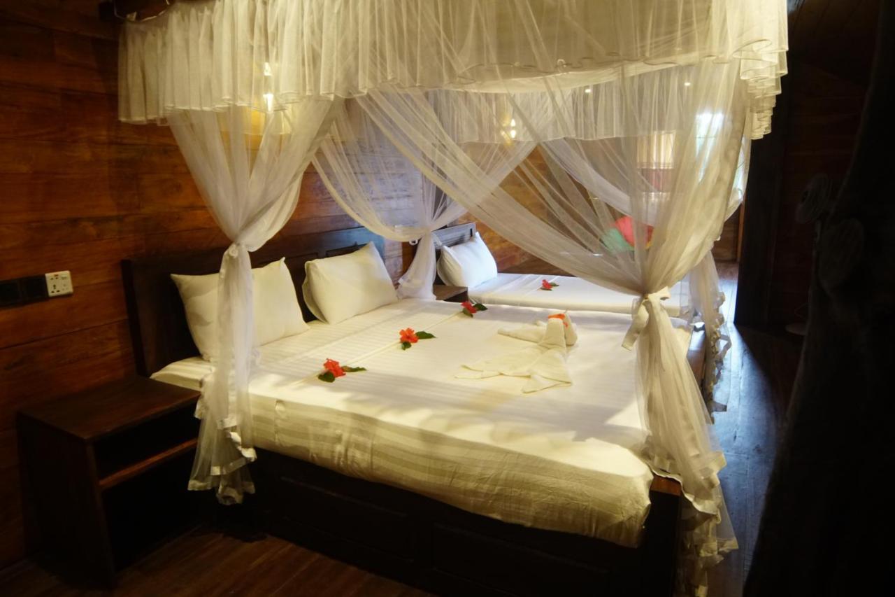 Turtle Bay Beach Resort 미리사 외부 사진