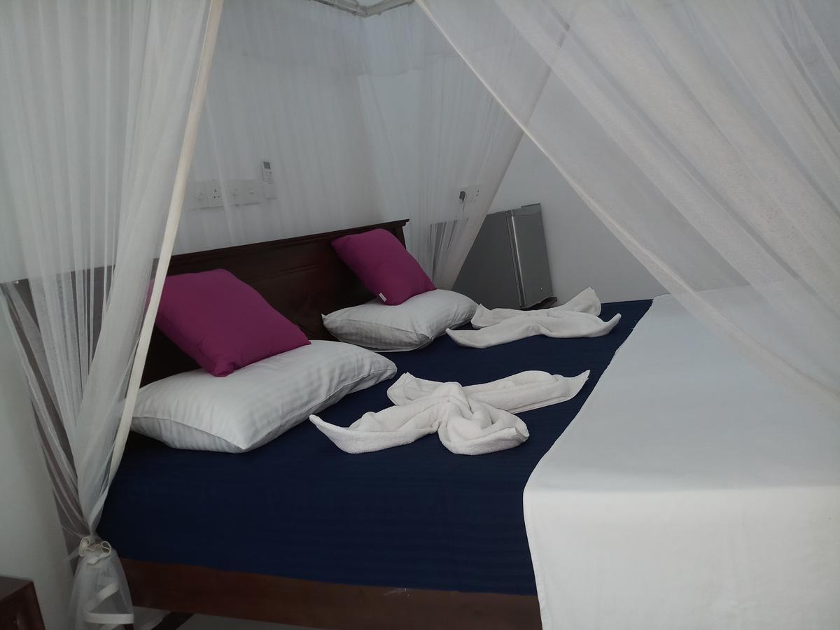 Turtle Bay Beach Resort 미리사 외부 사진